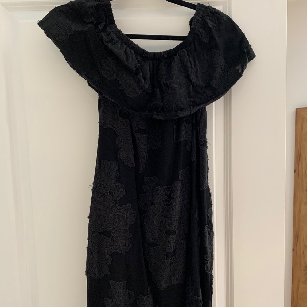 Wilfred off the shoulder summer dress